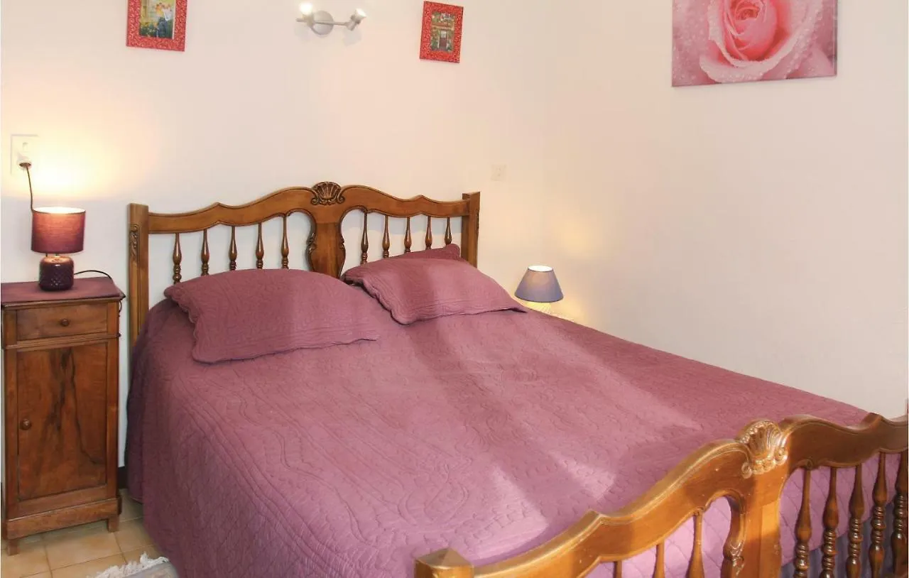 Lovely Home In Saint Trinit With Kitchen سولت دي فوكلوز بيت للعطل