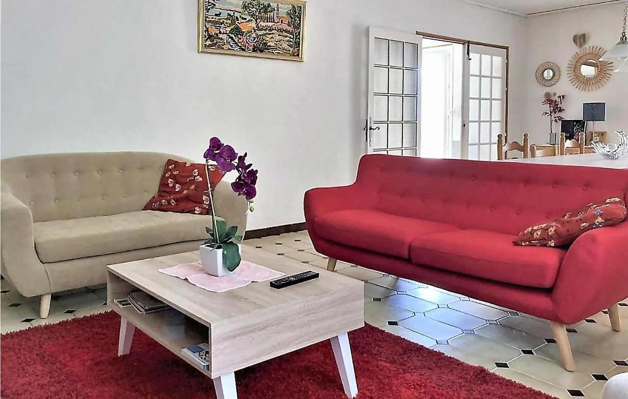 Lovely Home In Saint Trinit With Kitchen Sault-de-Vaucluse Holiday home