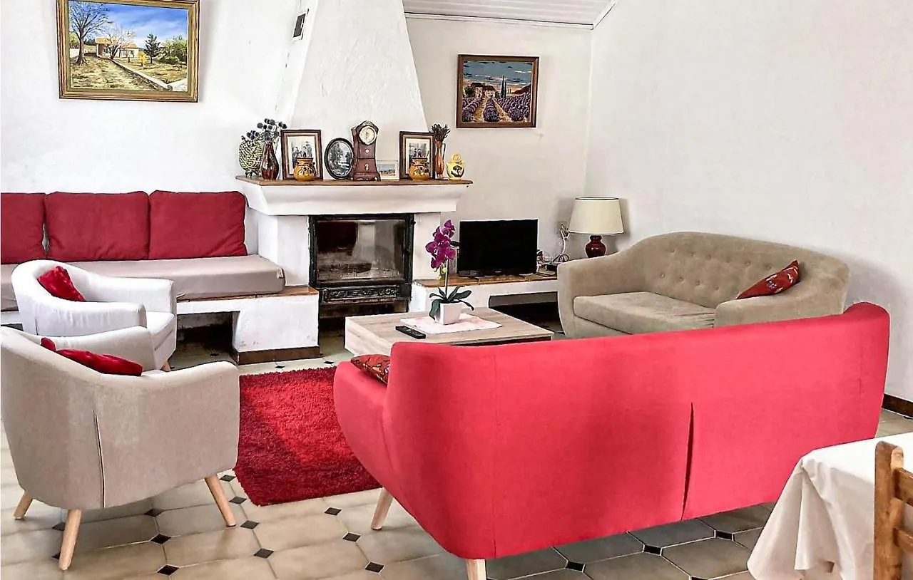 Holiday home Lovely Home In Saint Trinit With Kitchen Sault-de-Vaucluse France